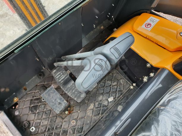 Mini Giratória Infront YFE16 · Ano 2022