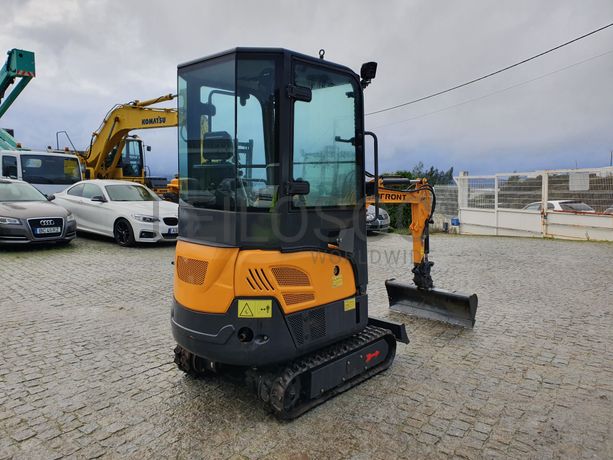 Mini Giratória Infront YFE16 · Ano 2022