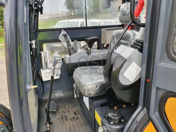 Mini Giratória Infront YFE20 · Ano 2023