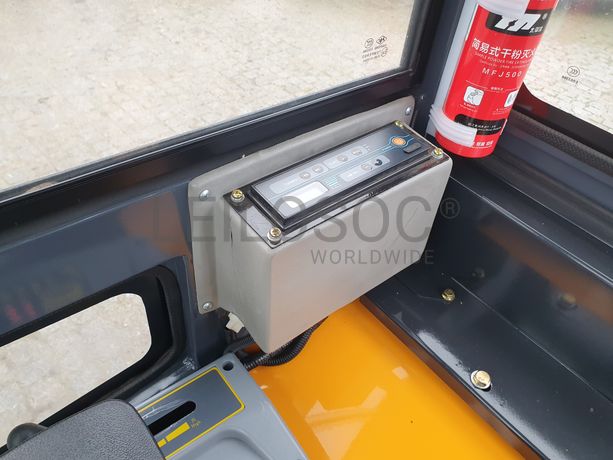 Mini Giratória Infront YFE20 · Ano 2023