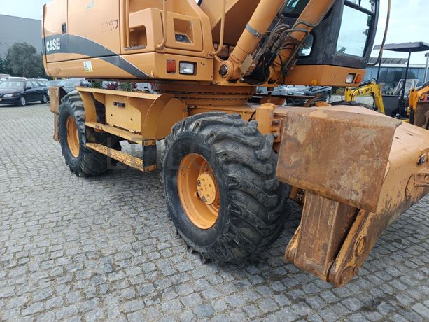 Giratória Case · Ano 2004