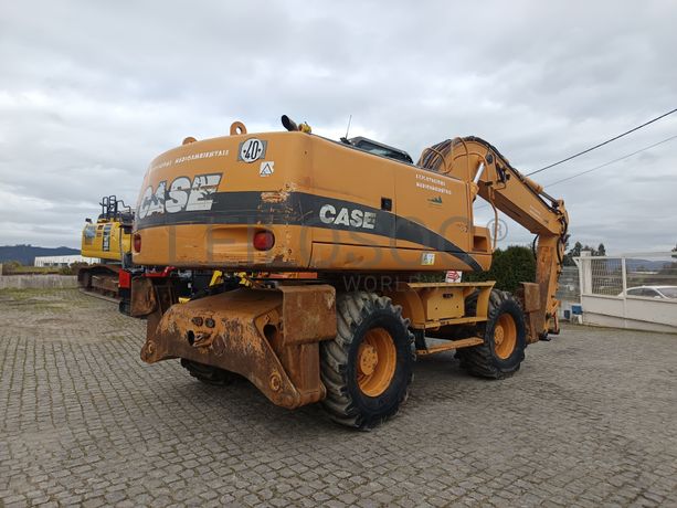 Giratória Case · Ano 2004