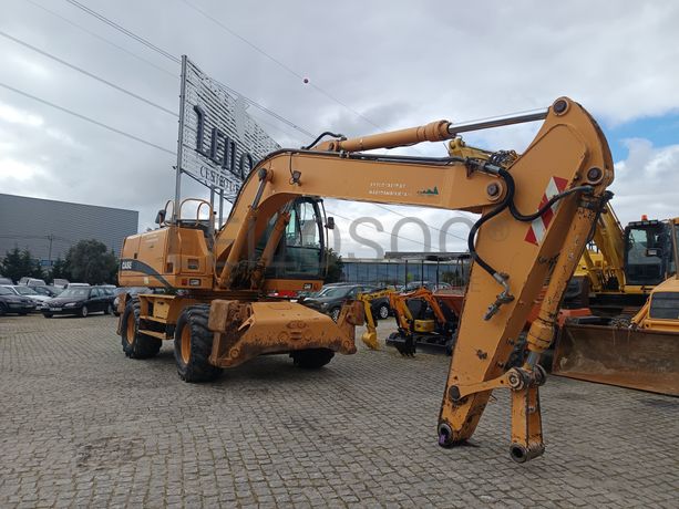 Giratória Case · Ano 2004