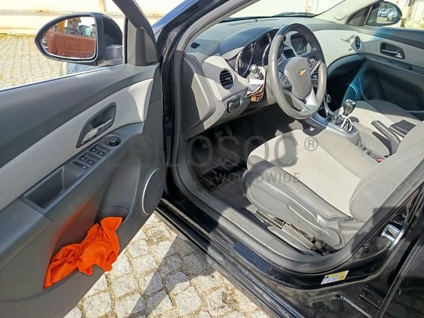 Chevrolet Cruze 2.0D · Ano 2010