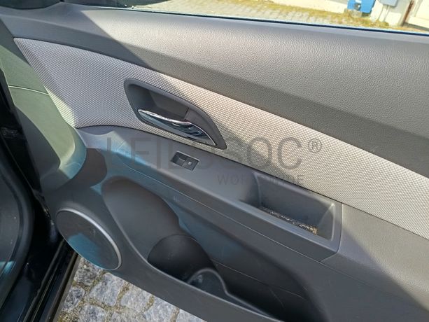 Chevrolet Cruze 2.0D · Ano 2010