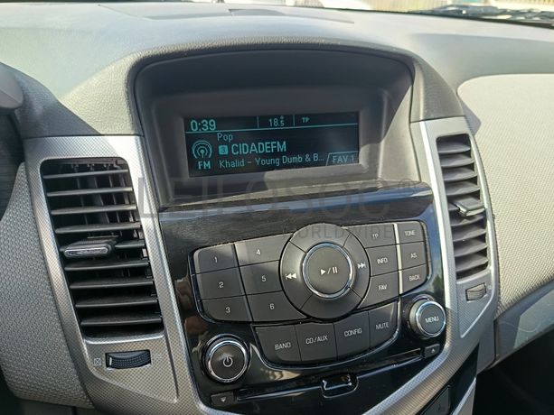 Chevrolet Cruze 2.0D · Ano 2010