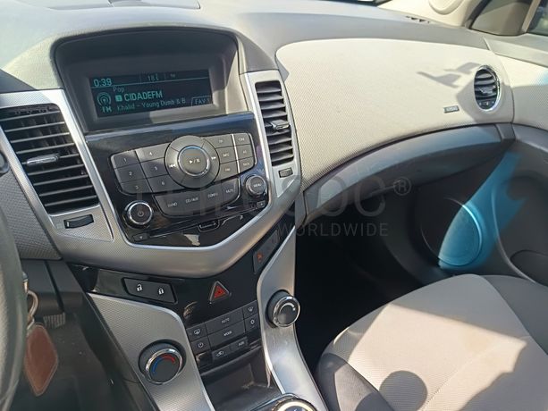 Chevrolet Cruze 2.0D · Ano 2010