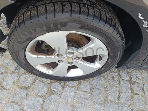 Chevrolet Cruze 2.0D · Ano 2010