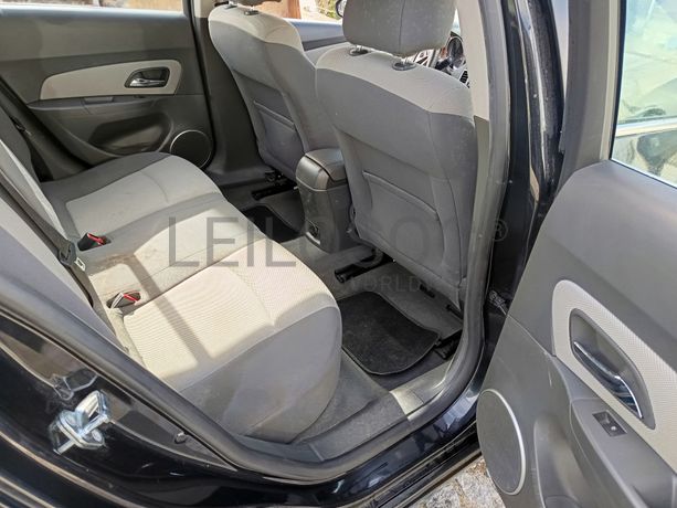 Chevrolet Cruze 2.0D · Ano 2010