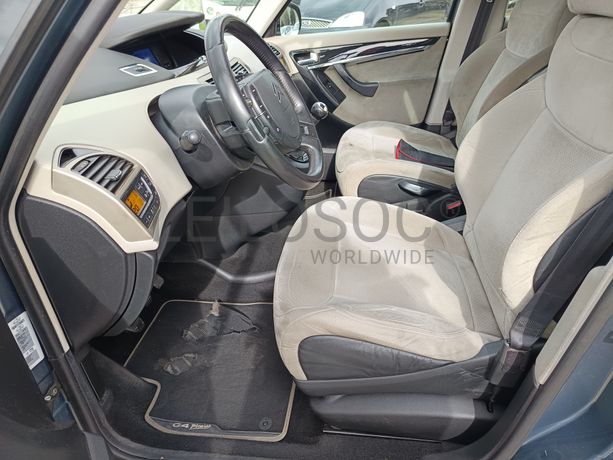 Citroën C4 Picasso · Ano 2009 · 7 Lugares