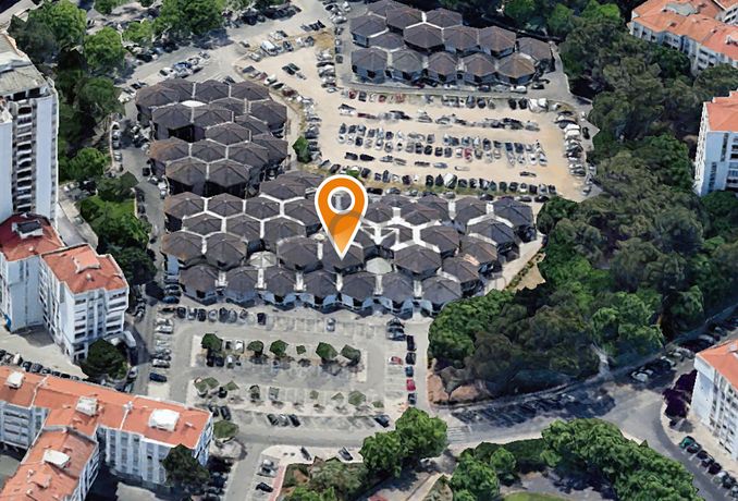 Escritório com 3 Pisos · Oeiras