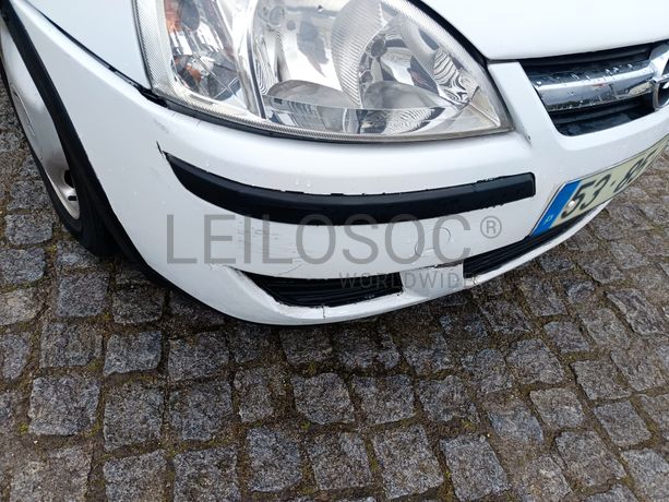 Opel Corsa · Ano 2004