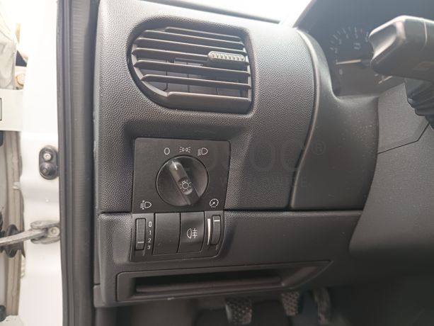 Opel Corsa · Ano 2004