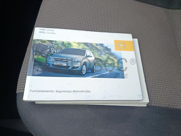 Opel Corsa · Ano 2004
