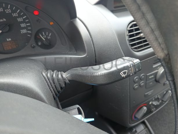 Opel Corsa · Ano 2004