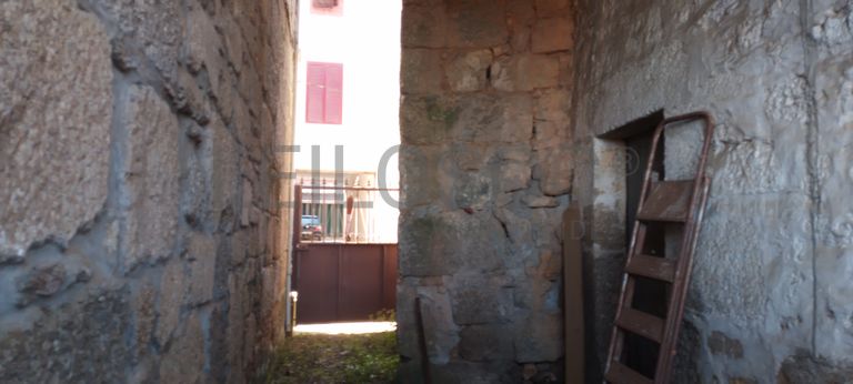 Moradia V4 com Terreno · Britiande, Lamego