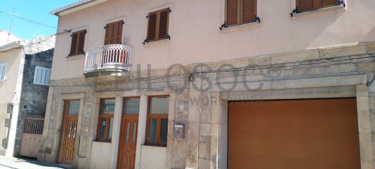 Moradia V4 com Terreno · Britiande, Lamego