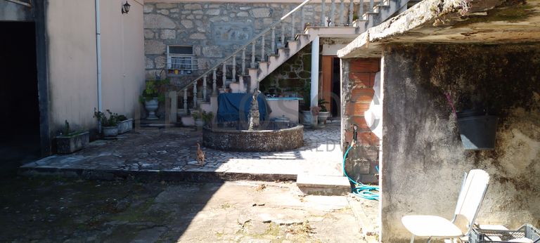 Moradia V4 com Terreno · Britiande, Lamego