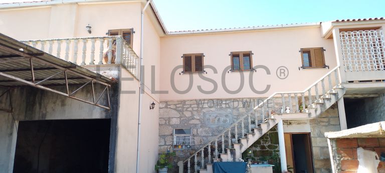 Moradia V4 com Terreno · Britiande, Lamego