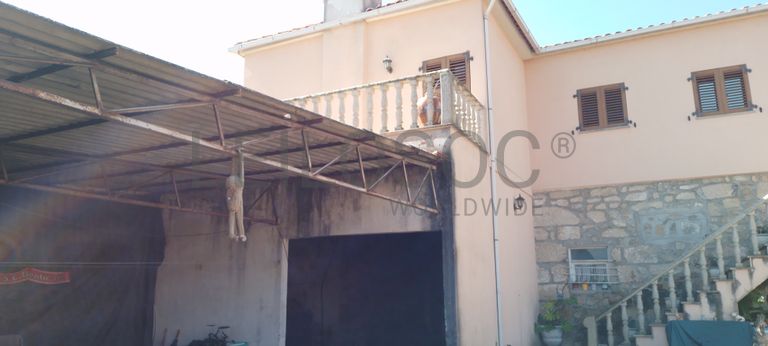 Moradia V4 com Terreno · Britiande, Lamego