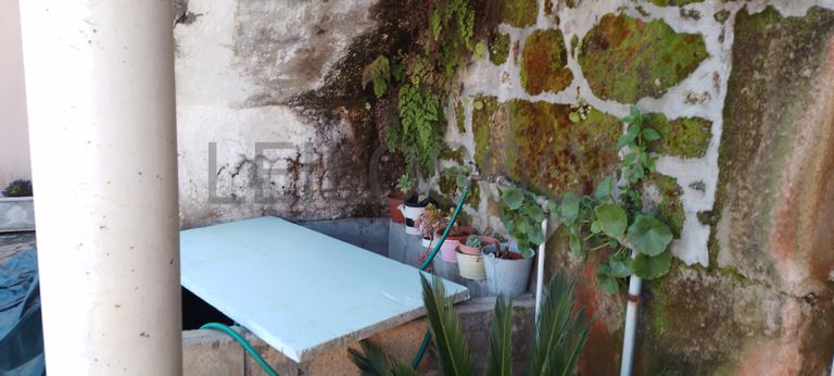 Moradia V4 com Terreno · Britiande, Lamego