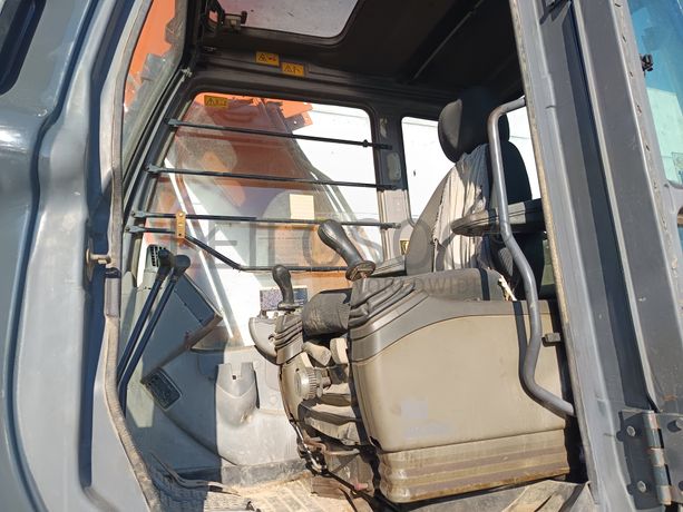 Giratória Hitachi · Ano 2003