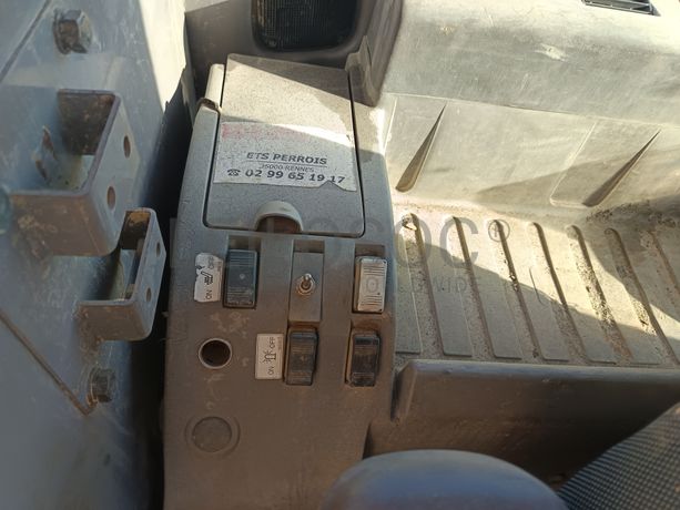 Giratória Hitachi · Ano 2003