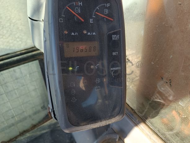 Giratória Hitachi · Ano 2003