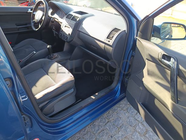 Volkswagen Polo · Ano 2006