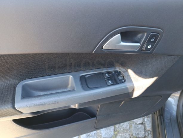 Volvo C30 · Ano 2010