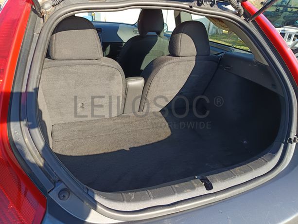 Volvo C30 · Ano 2010
