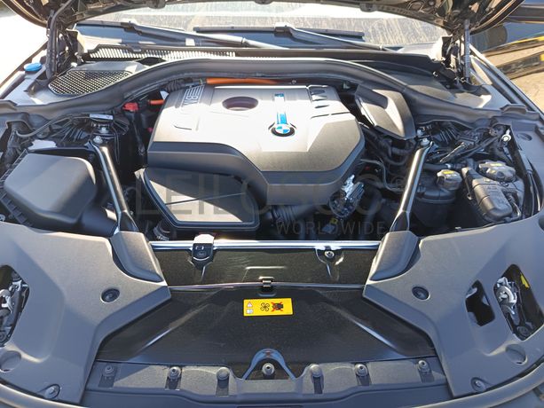 BMW 530e Performance · Ano 2017