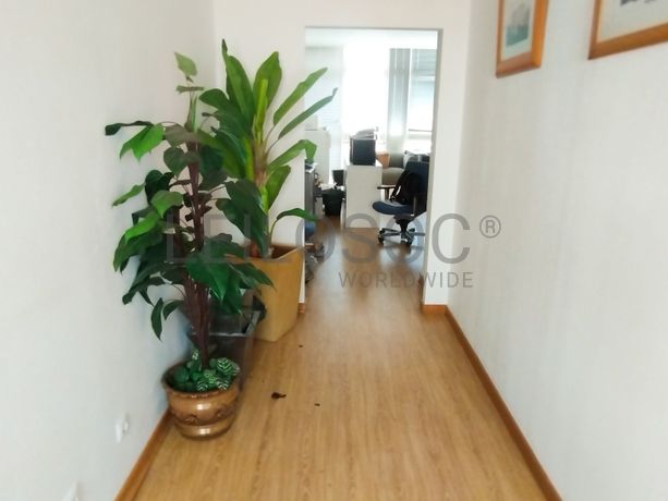 Escritório · Almancil, Loulé