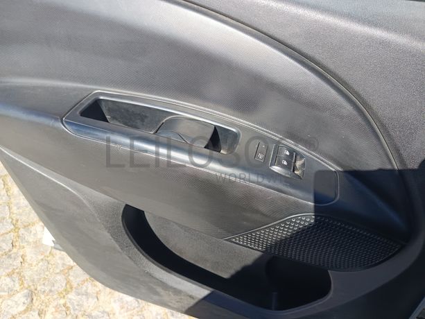 Opel Combo · Ano 2017