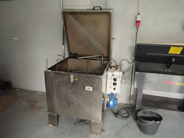 Máquina de lavar peças