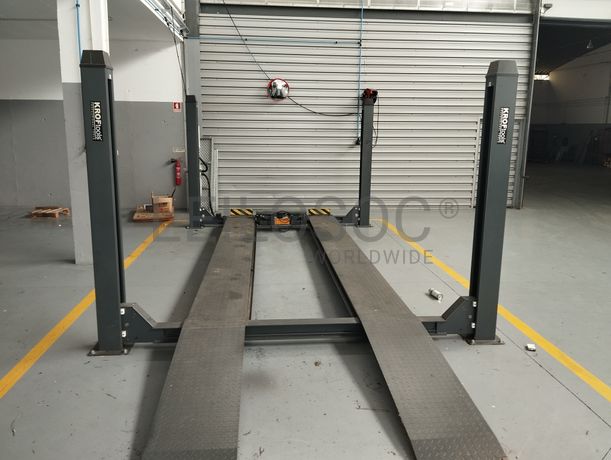 Elevador de 4 colunas Electro Hidráulico