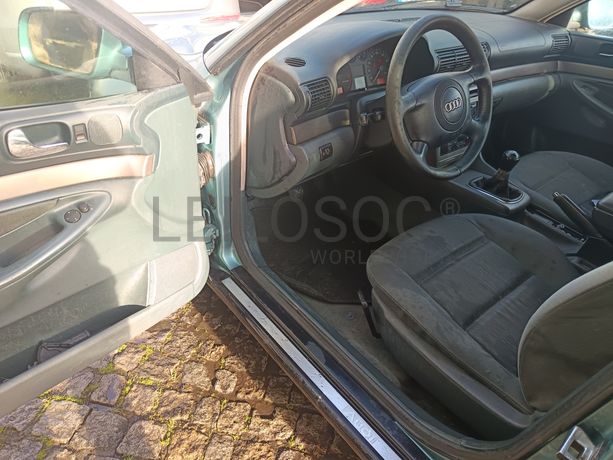 Audi A4 · Ano 1999