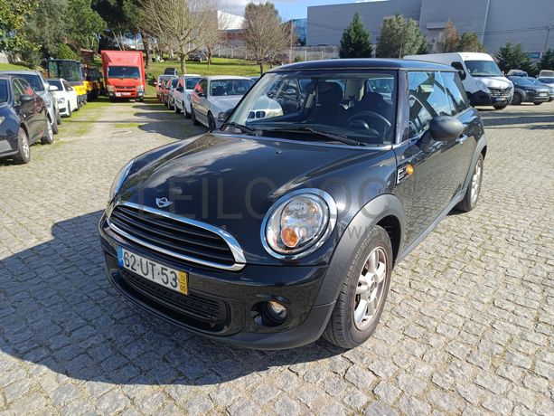 Mini Cooper One D · Ano 2012