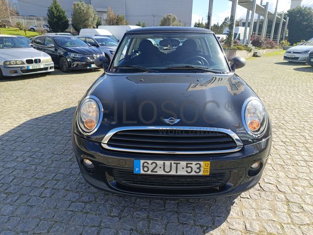 Mini Cooper One D · Ano 2012