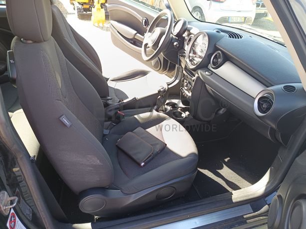 Mini Cooper One D · Ano 2012