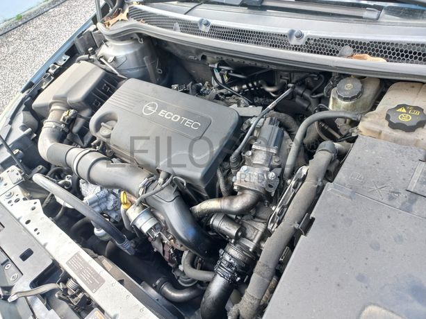 Opel Astra · Ano 2010