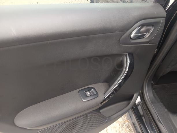 Peugeot 2008 · Ano 2019