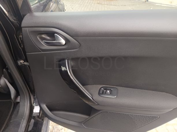 Peugeot 2008 · Ano 2019