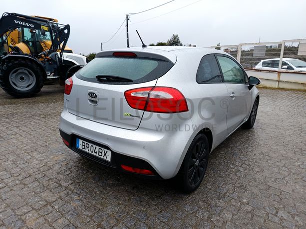 Kia Rio · Ano 2012