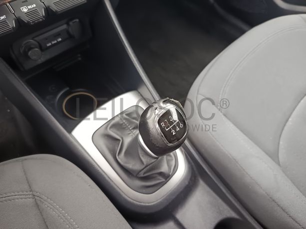 Kia Rio · Ano 2012