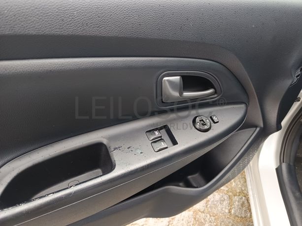 Kia Rio · Ano 2012