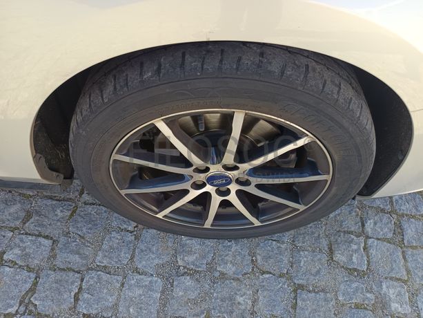 Ford Focus · Ano 2019