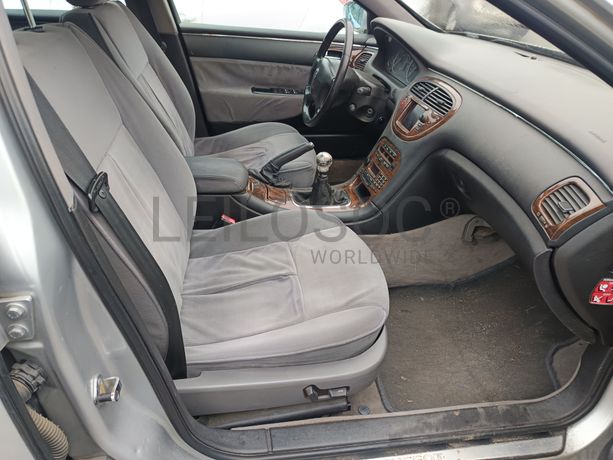 Peugeot 607 · Ano 2003