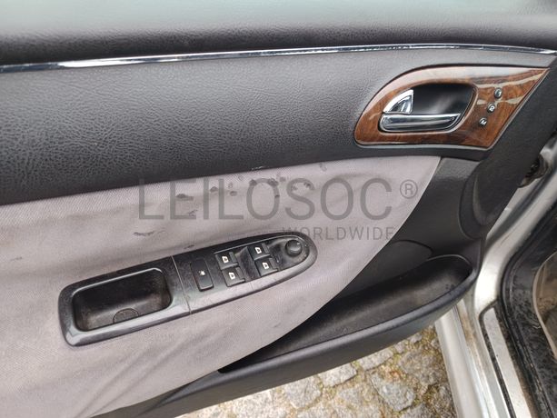 Peugeot 607 · Ano 2003