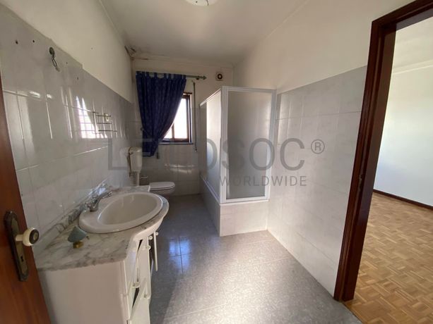 Moradia V3 · Nogueira do Cravo, Oliveira do Hospital